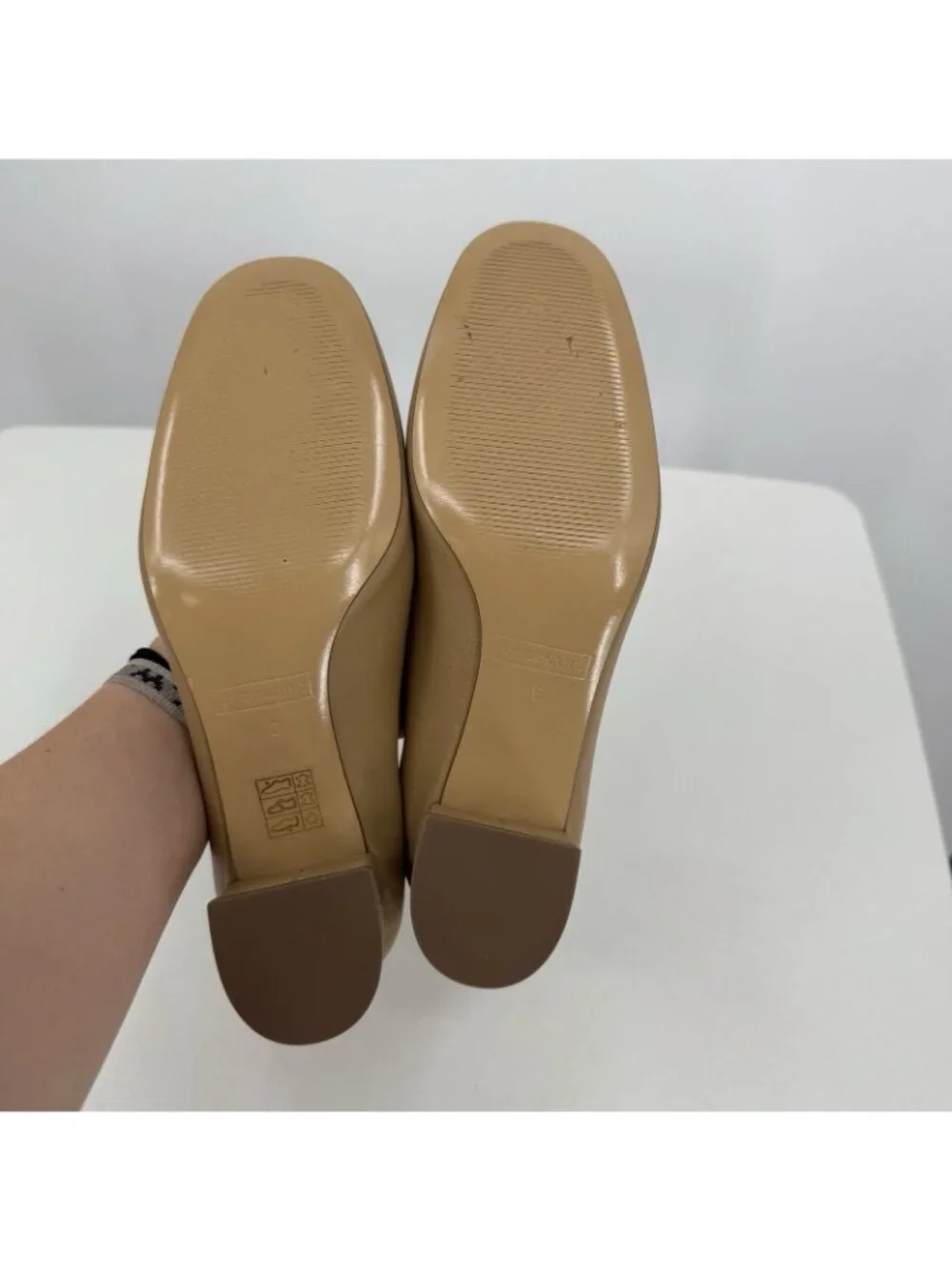 Everlane Italian Leather Day Heel Light Taupe 6 Women's Elastic Back Comfort